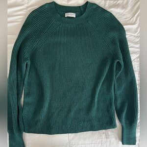 Jessica Simpson Green Crew Neck Sweater with Textured Ribbed Knit